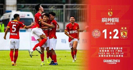 2021-11-05 近日，电影《长津湖》票房超55亿元，升至2021全球票房榜榜首。